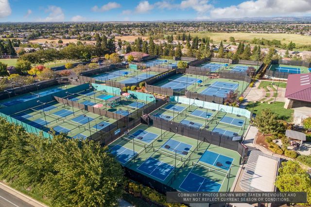 593 Orchid Ln, Lincoln, CA 95648
