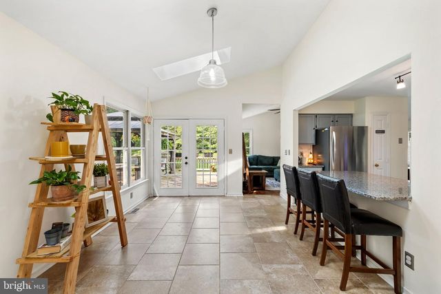 6 HAY BARN RD, Stafford, VA 22556