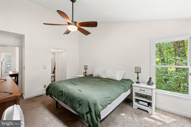 6 HAY BARN RD, Stafford, VA 22556