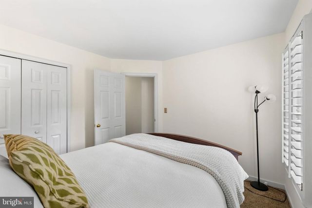 6 HAY BARN RD, Stafford, VA 22556