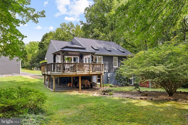 6 HAY BARN RD, Stafford, VA 22556