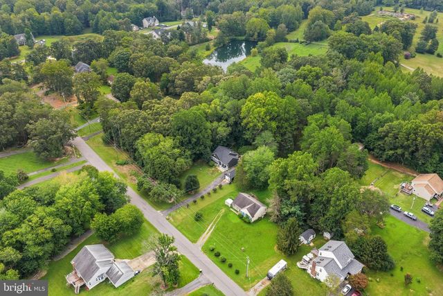 6 HAY BARN RD, Stafford, VA 22556