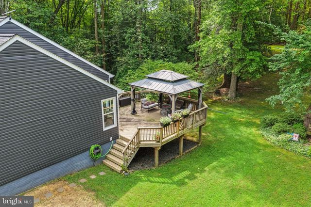6 HAY BARN RD, Stafford, VA 22556