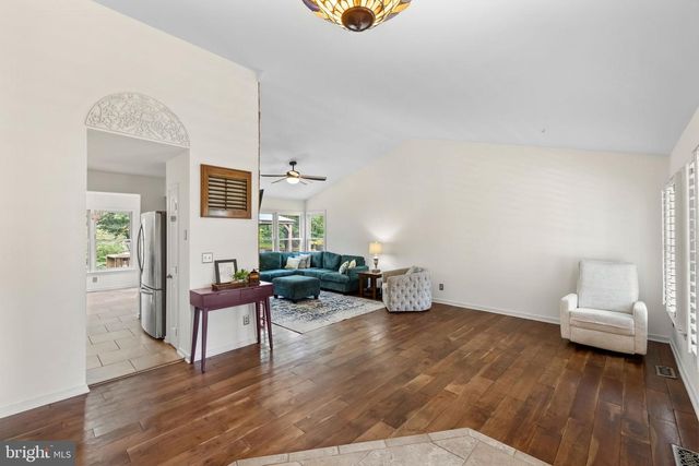 6 HAY BARN RD, Stafford, VA 22556