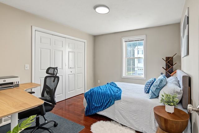 6 Greenhalge St, Worcester, MA 01604