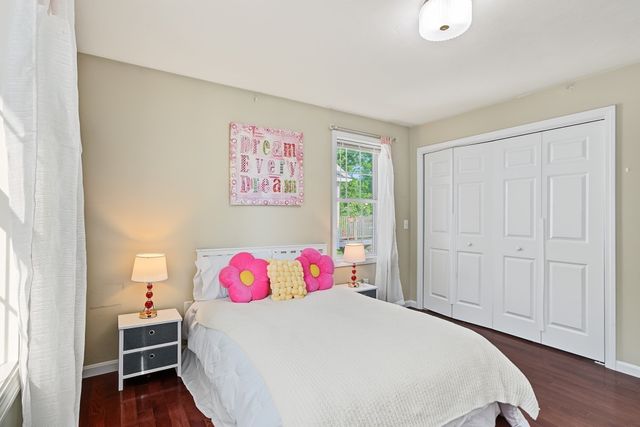 6 Greenhalge St, Worcester, MA 01604