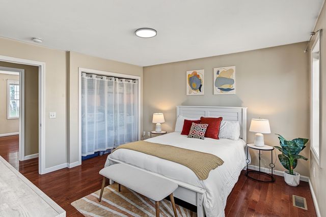 6 Greenhalge St, Worcester, MA 01604