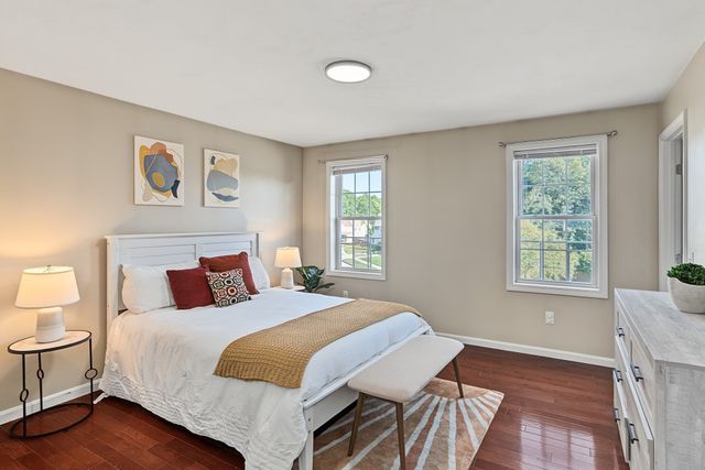 6 Greenhalge St, Worcester, MA 01604
