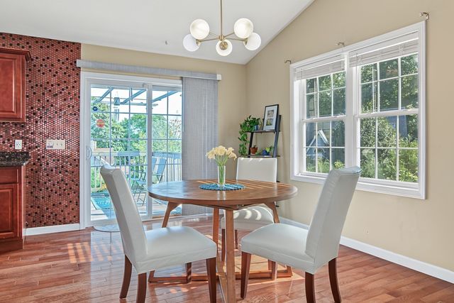 6 Greenhalge St, Worcester, MA 01604