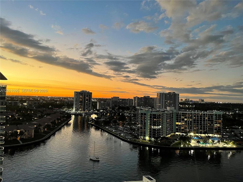 3800 S Ocean Dr 1725, Hollywood, FL 33019