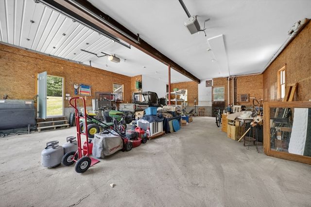 51 Bryant St, Berkley, MA 02779
