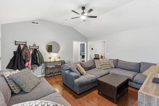 316 Slippery Rock Dr, Murfreesboro, TN 37129