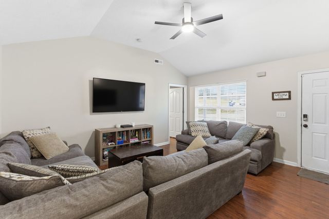 316 Slippery Rock Dr, Murfreesboro, TN 37129