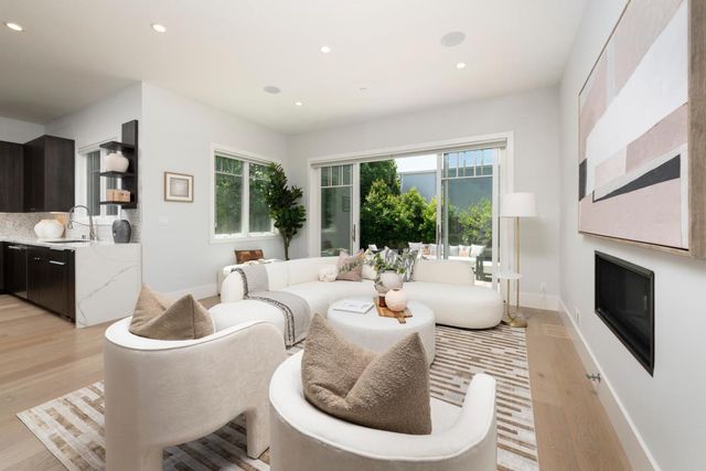 1909 Menalto Avenue, Menlo Park, CA 94025