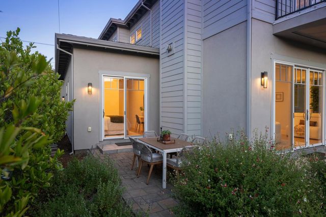 1909 Menalto Avenue, Menlo Park, CA 94025