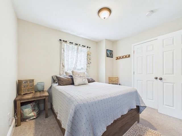 275 Holmes St., Halifax, MA 02338