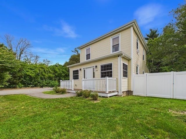 275 Holmes St., Halifax, MA 02338