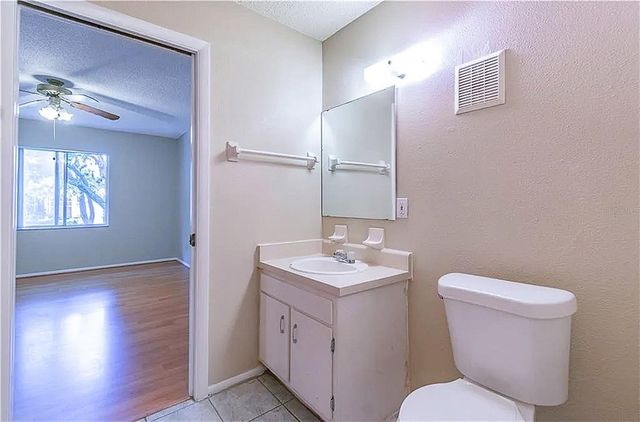 7537 PITCH PINE CIRCLE N C, Tampa, FL 33617