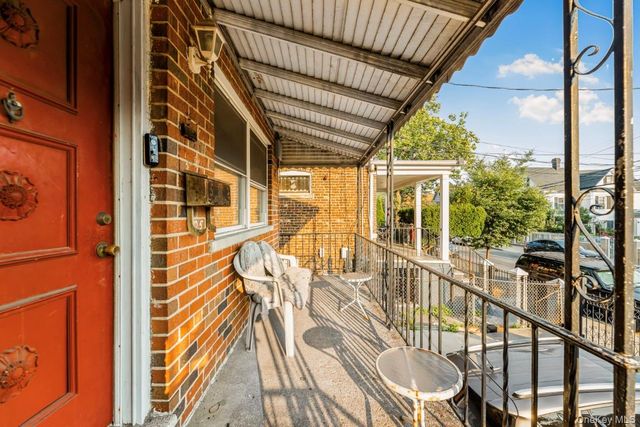 725 E 230th Street, Bronx, NY 10466