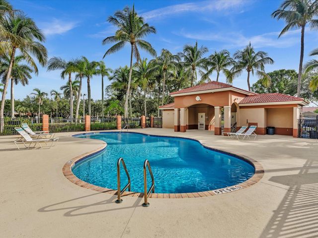 3504 BRIAR BAY Boulevard 204, West Palm Beach, FL 33411