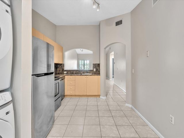 3504 BRIAR BAY Boulevard 204, West Palm Beach, FL 33411