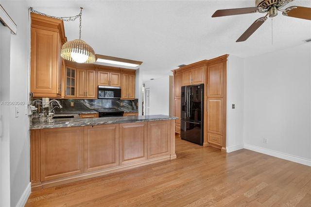 8680 SW 57th Court, Cooper City, FL 33328