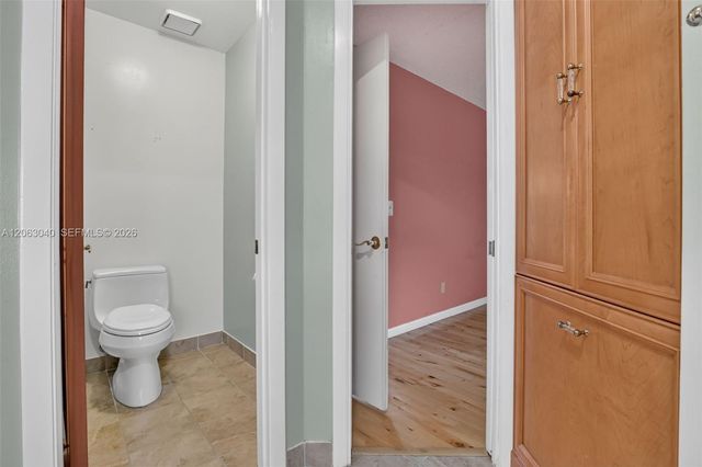 8680 SW 57th Court, Cooper City, FL 33328