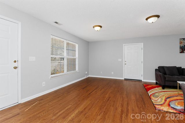 6238 King George Drive, Charlotte, NC 28213