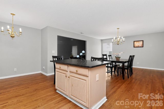 6238 King George Drive, Charlotte, NC 28213