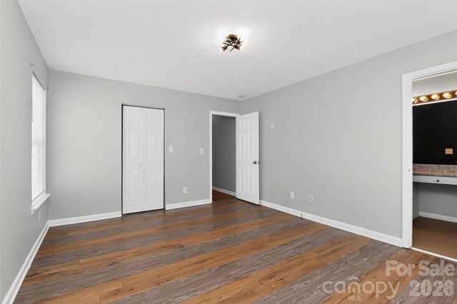 6238 King George Drive, Charlotte, NC 28213