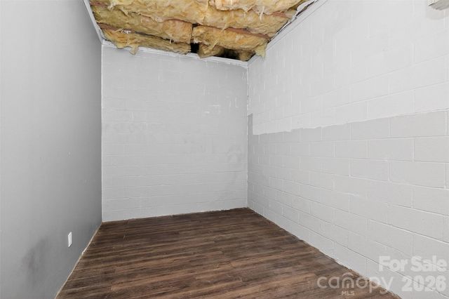 6238 King George Drive, Charlotte, NC 28213