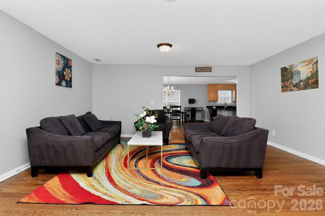 6238 King George Drive, Charlotte, NC 28213