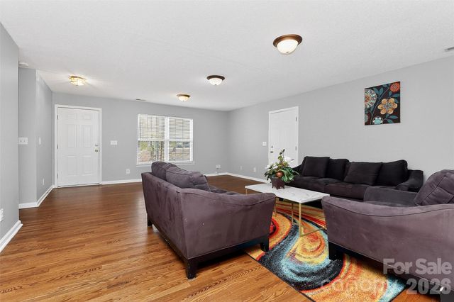 6238 King George Drive, Charlotte, NC 28213