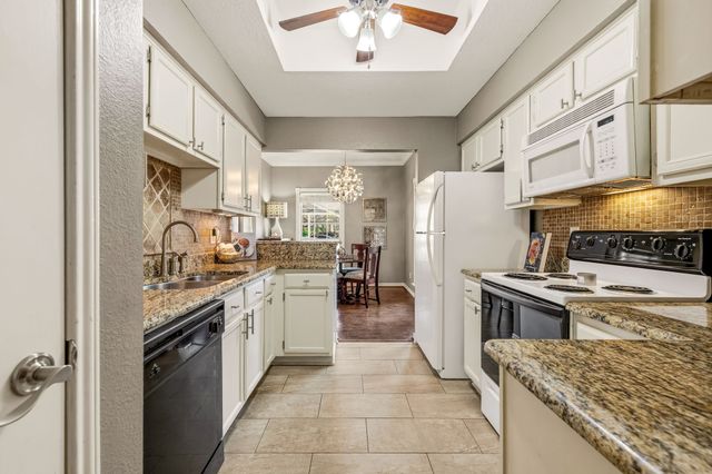 8600 Coppertowne Lane 304, Dallas, TX 75243