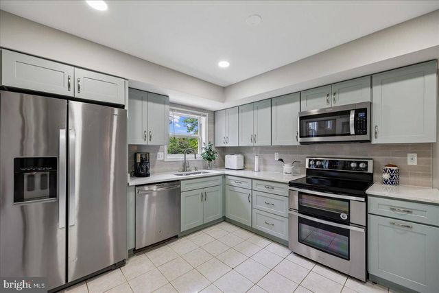 11518 CHARLTON DR, Silver Spring, MD 20902
