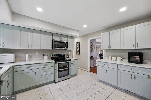 11518 CHARLTON DR, Silver Spring, MD 20902