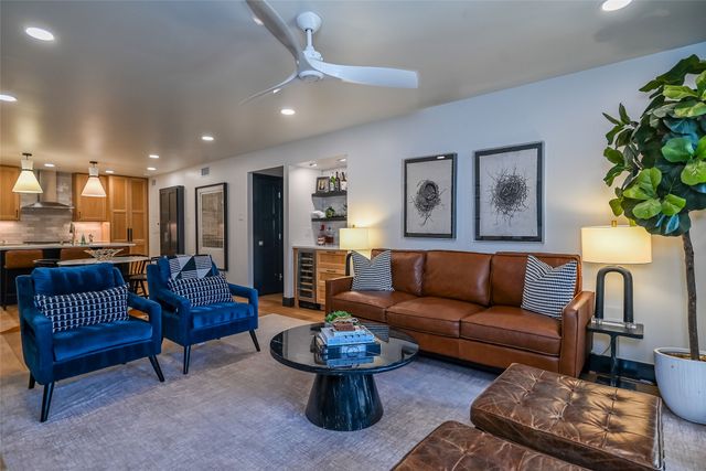 5911 E University Boulevard 108, Dallas, TX 75206