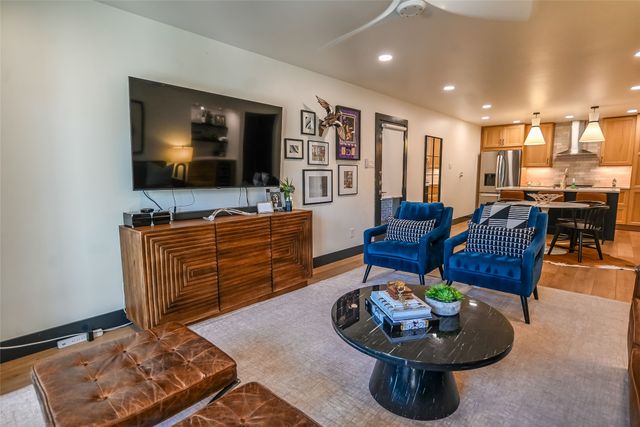 5911 E University Boulevard 108, Dallas, TX 75206