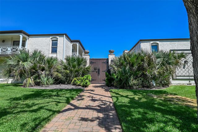 5911 E University Boulevard 108, Dallas, TX 75206