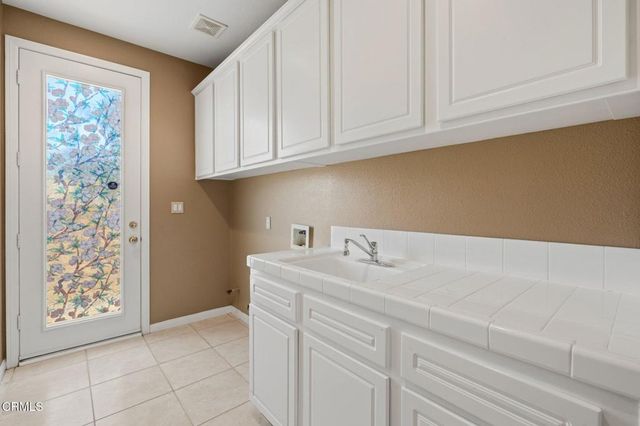 556 Knollwood Drive, Thousand Oaks, CA 91320
