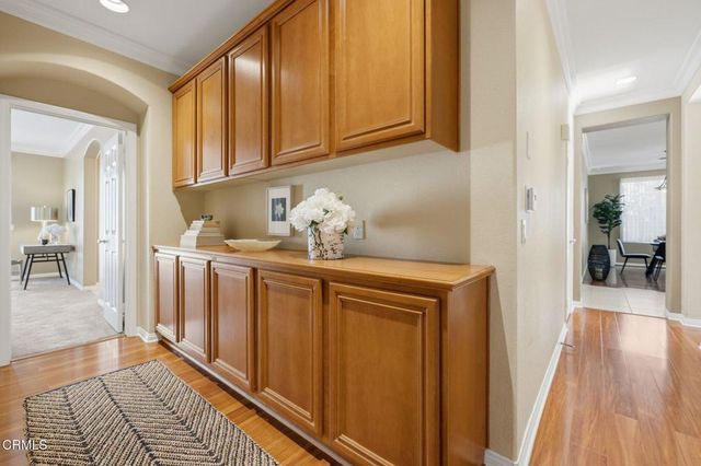 556 Knollwood Drive, Thousand Oaks, CA 91320