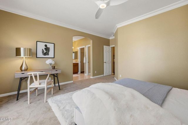 556 Knollwood Drive, Thousand Oaks, CA 91320