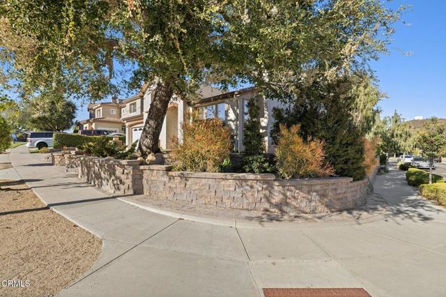 556 Knollwood Drive, Thousand Oaks, CA 91320