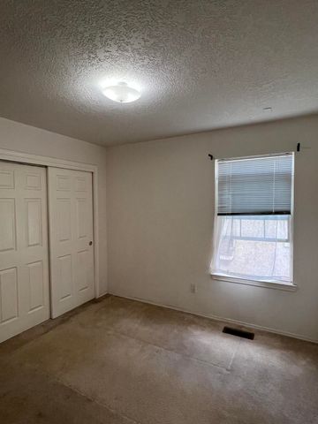 7316 Peregrine Road NE, Albuquerque, NM 87113