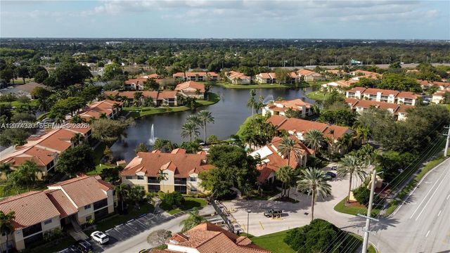 1229 SW 46th Avenue 408, Pompano Beach, FL 33069