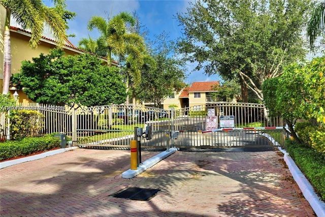 1229 SW 46th Avenue 408, Pompano Beach, FL 33069