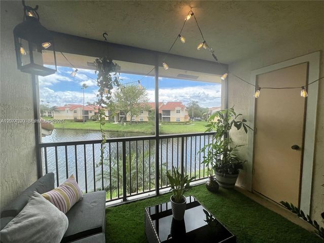 1229 SW 46th Avenue 408, Pompano Beach, FL 33069