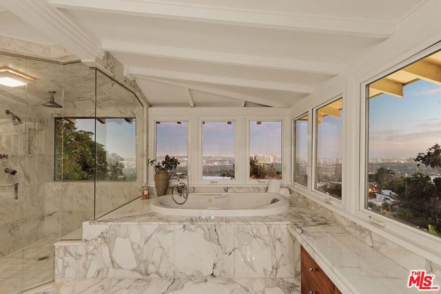 1454 Blueridge Drive, Los Angeles, CA 90210