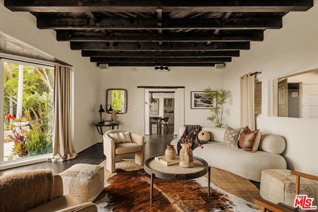 1454 Blueridge Drive, Los Angeles, CA 90210