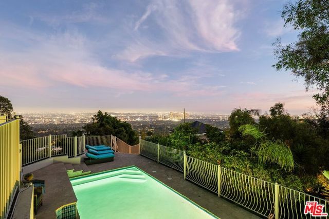 1454 Blueridge Drive, Los Angeles, CA 90210